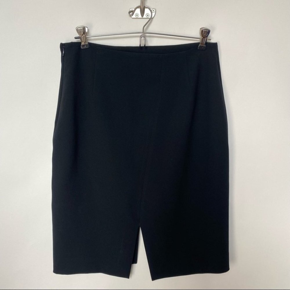 Aritzia Babaton | Zayan Pencil Skirt | Double‎ slit Front and back | Black